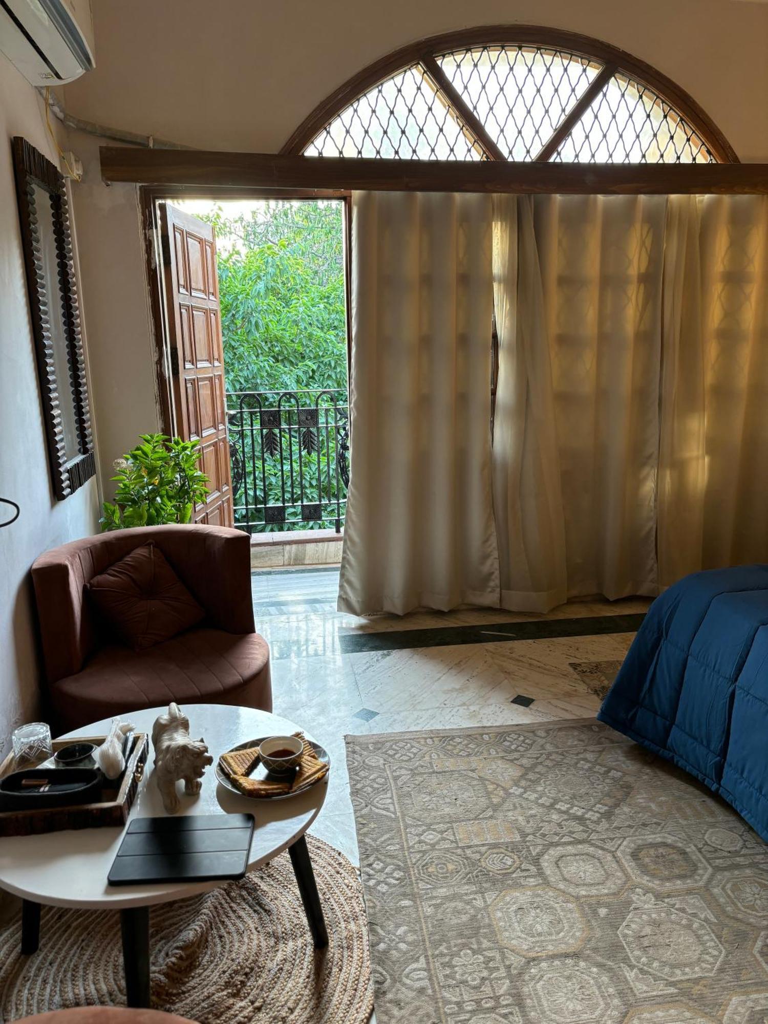 نيودلهي Atharva'S Homestay By Goaround Homes - Nehru Enclave Metro, South Delhi المظهر الخارجي الصورة