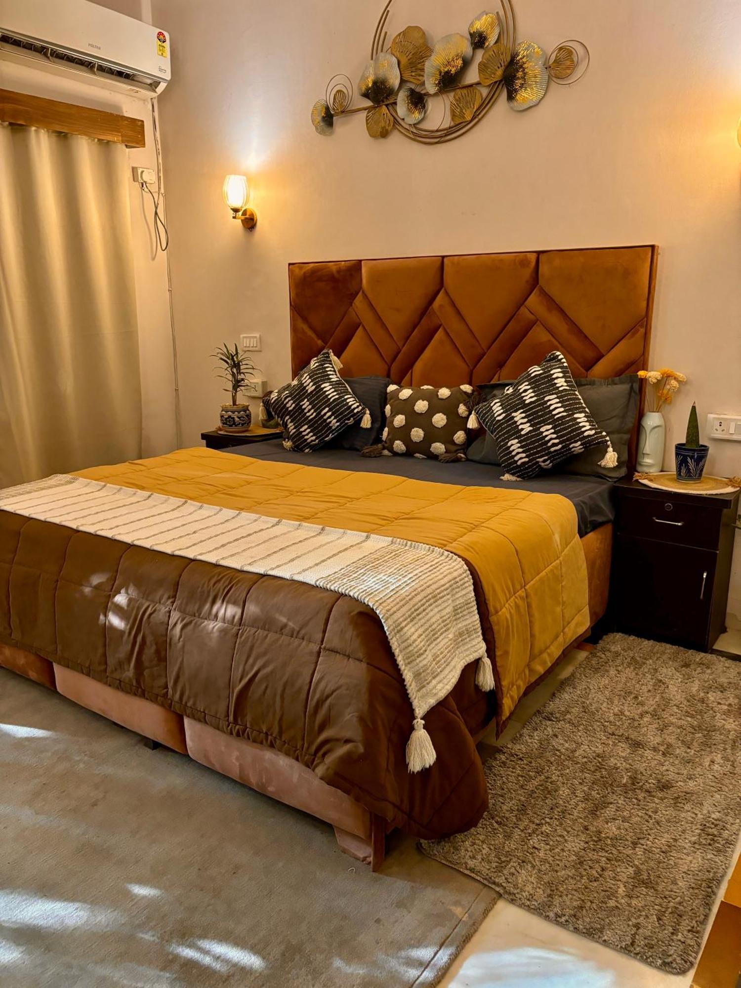 نيودلهي Atharva'S Homestay By Goaround Homes - Nehru Enclave Metro, South Delhi المظهر الخارجي الصورة