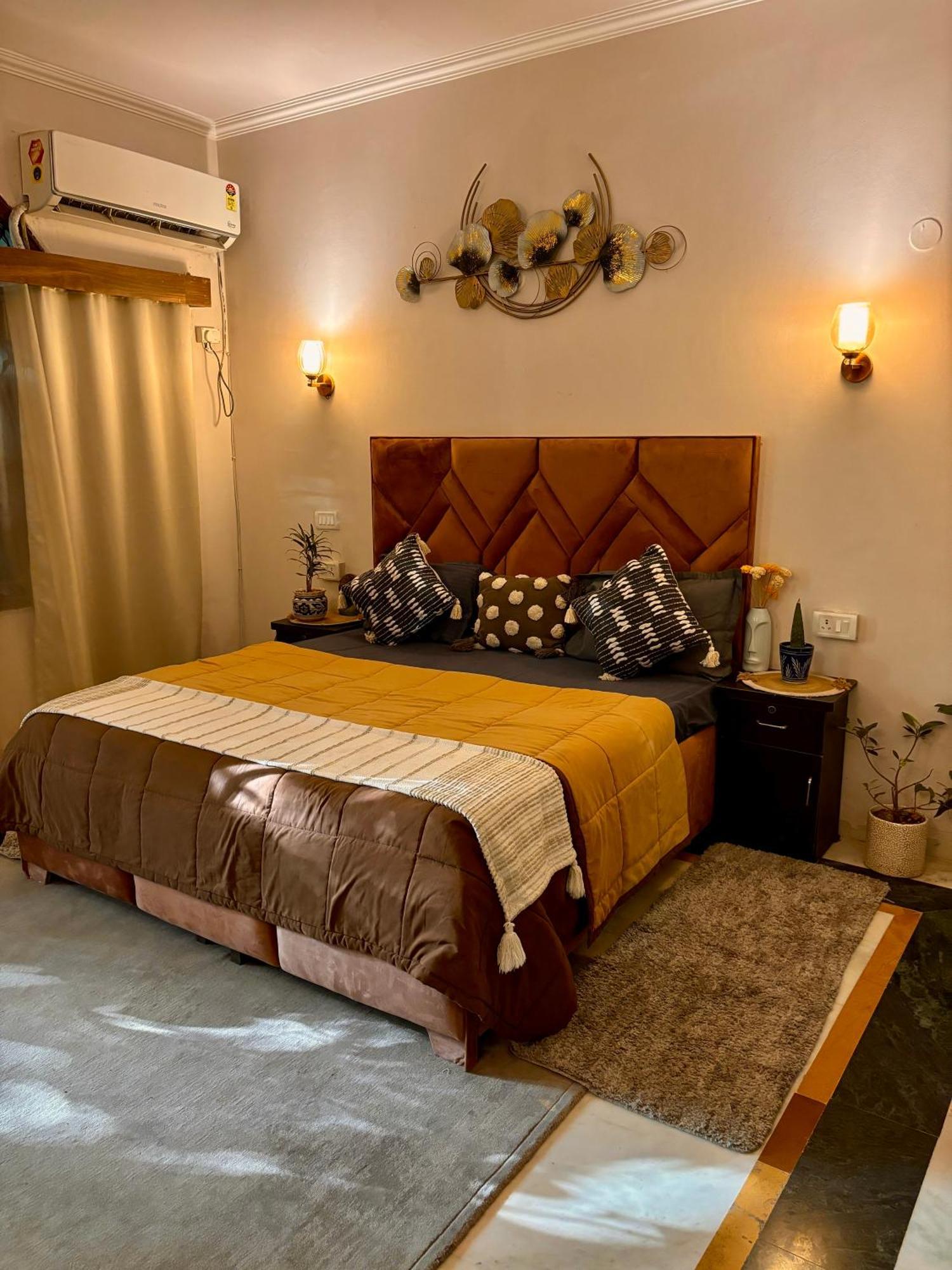 نيودلهي Atharva'S Homestay By Goaround Homes - Nehru Enclave Metro, South Delhi المظهر الخارجي الصورة