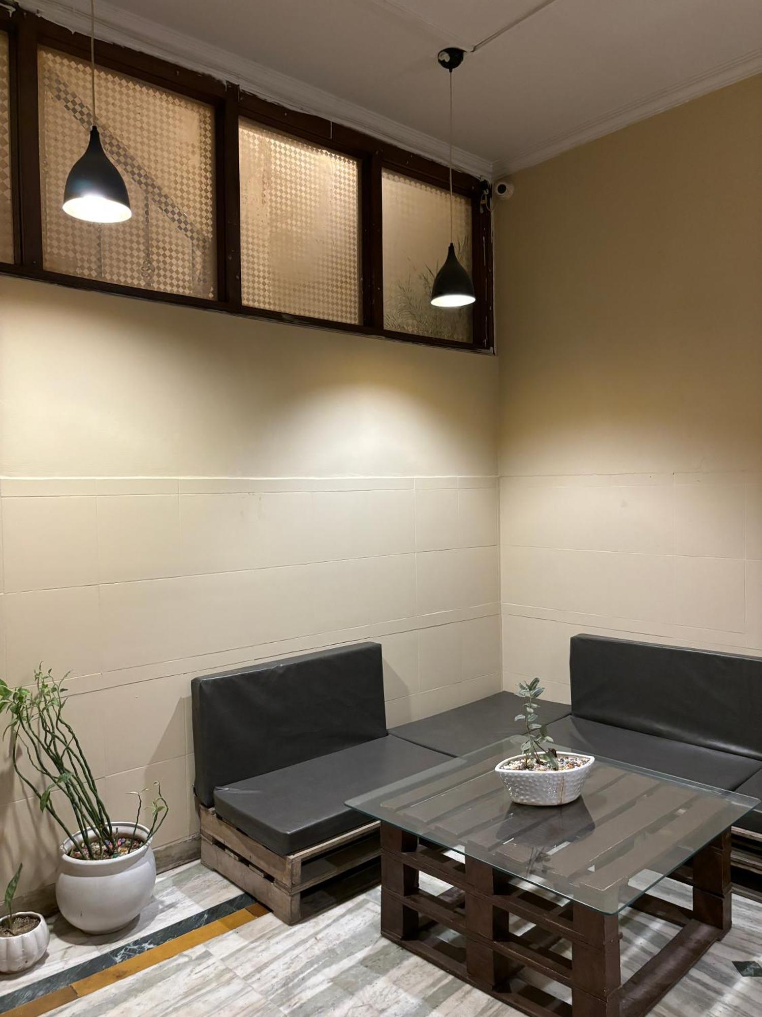نيودلهي Atharva'S Homestay By Goaround Homes - Nehru Enclave Metro, South Delhi المظهر الخارجي الصورة