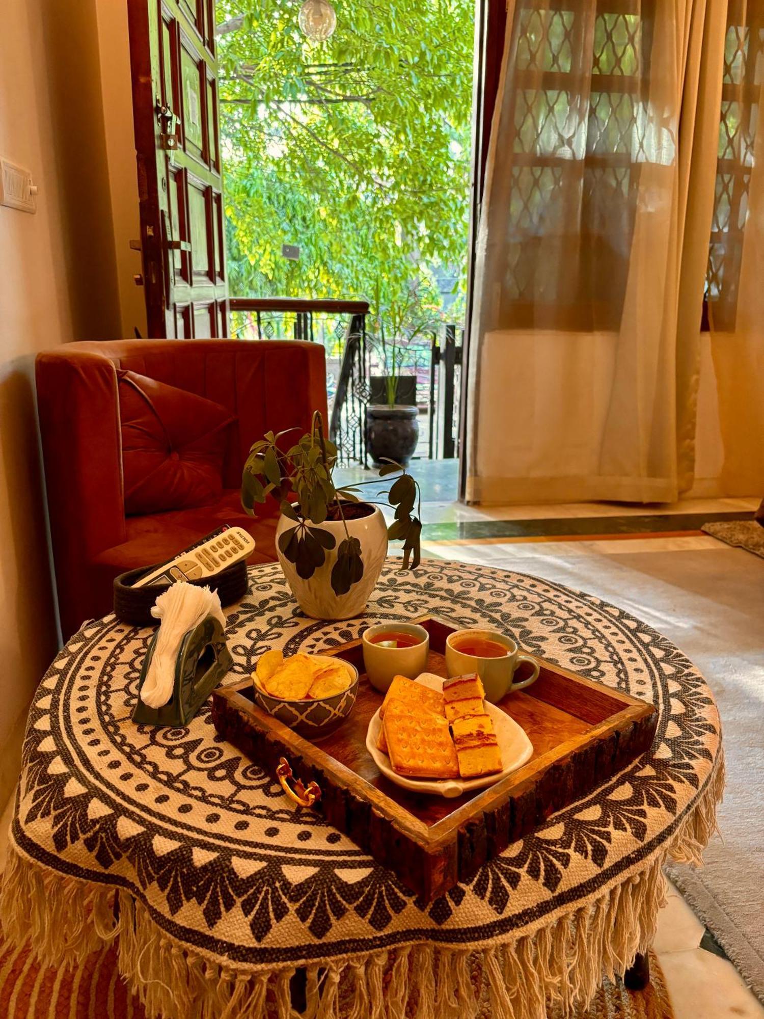 نيودلهي Atharva'S Homestay By Goaround Homes - Nehru Enclave Metro, South Delhi المظهر الخارجي الصورة