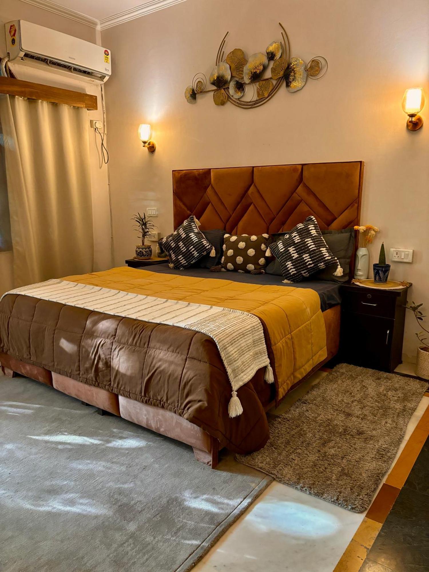 نيودلهي Atharva'S Homestay By Goaround Homes - Nehru Enclave Metro, South Delhi المظهر الخارجي الصورة
